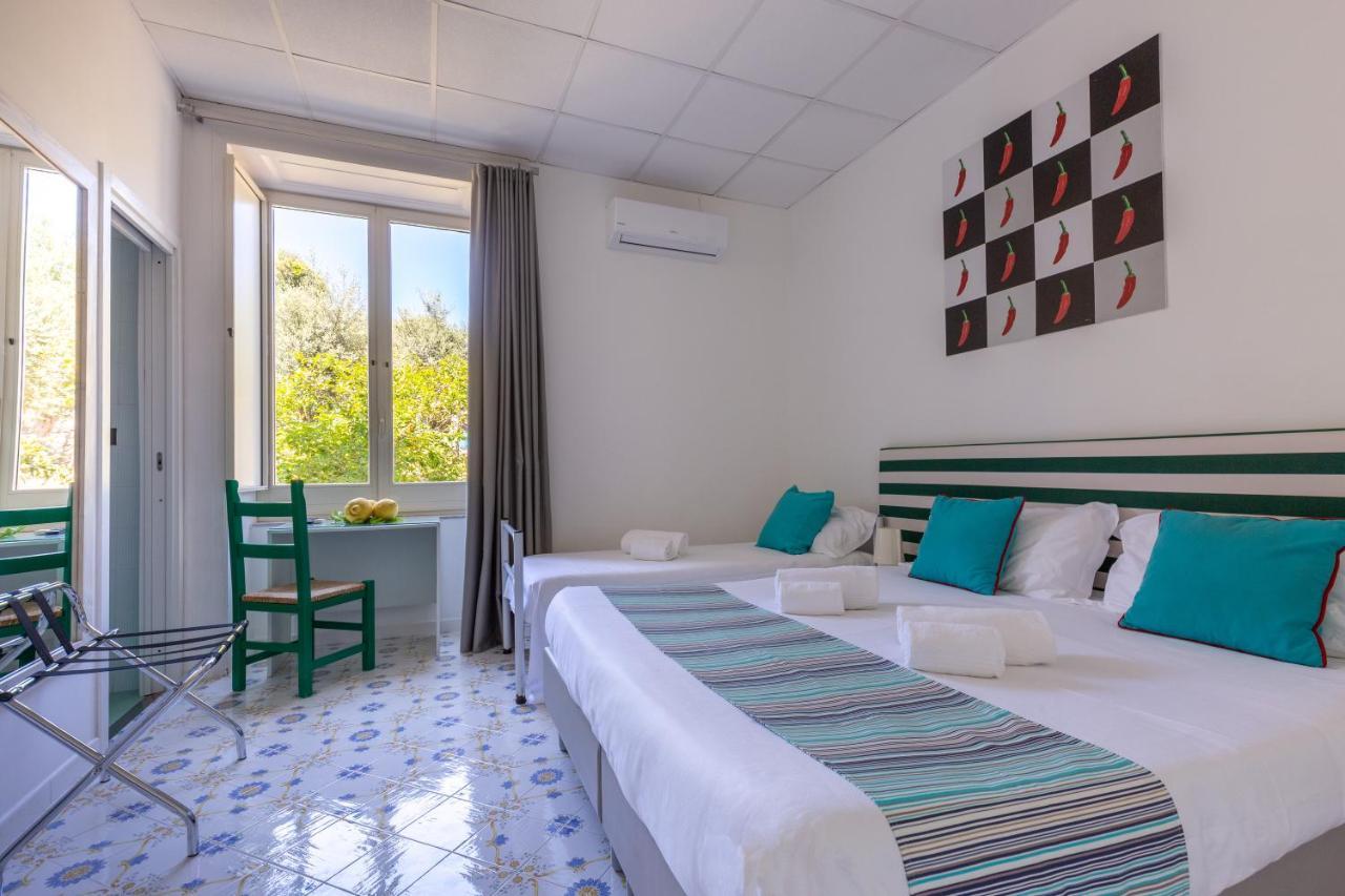 Hotel Spicy Сорренто Экстерьер фото