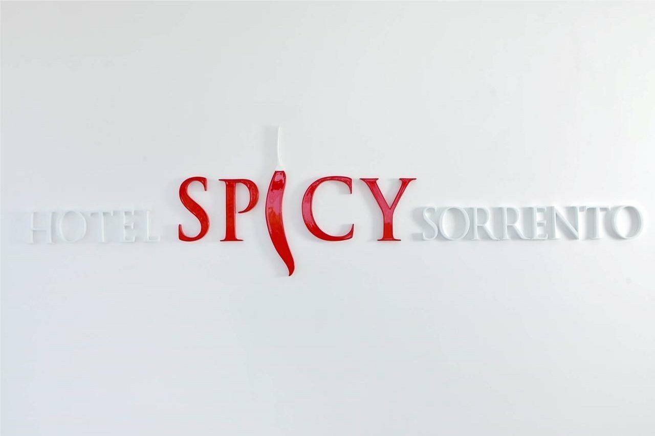 Hotel Spicy Сорренто Экстерьер фото